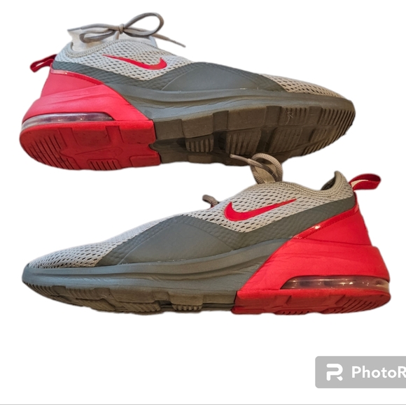 Mens Nike Air max motion 2 size 11.5 color gray/red - Picture 4 of 5